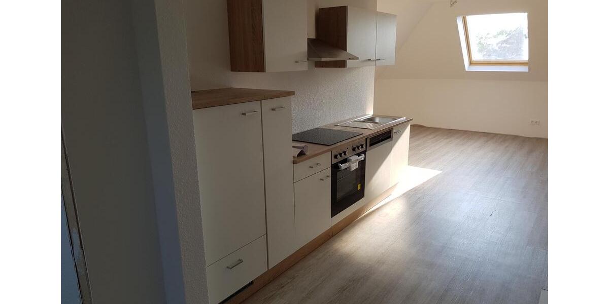 Dachgeschoßwohnung Bredstedt - 3 Zimmer, 94 m&sup2;, 700&euro; | Angebot:26538104