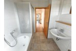 3 Zi. Wohnung im DG (1.OG) mit Balkon und Carport - Etagenwohnung Pommersfelden | Angebot:27230171