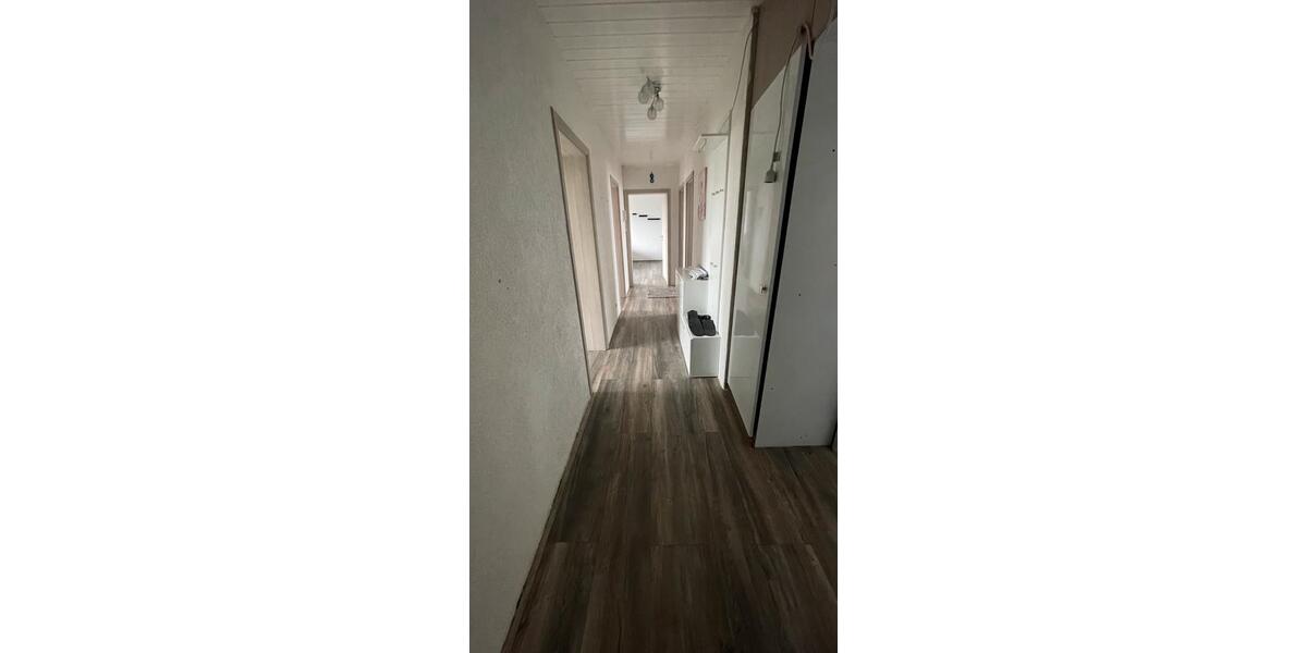Etagenwohnung Schifferstadt - 4 Zimmer, 92 m&sup2;, 1.200&euro; | Angebot:24371394