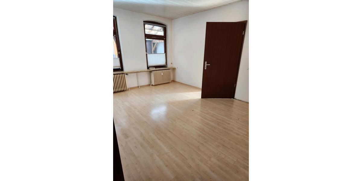 Erdgeschoßwohnung Gülzow - 3 Zimmer, 116 m&sup2;, 1.200&euro; | Angebot:26050955
