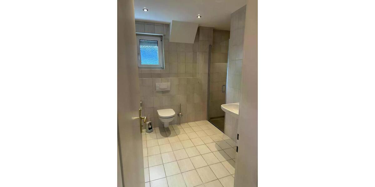 Erdgeschoßwohnung Gerbrunn - 3 Zimmer, 98 m&sup2;, 1.261&euro; | Angebot:26269084