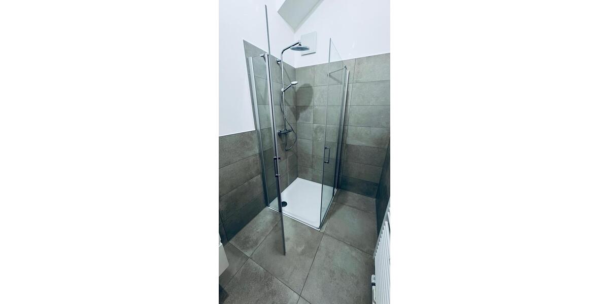 Dachgeschoßwohnung Adlkofen - 3 Zimmer, 84 m&sup2;, 1.029&euro; | Angebot:24848443