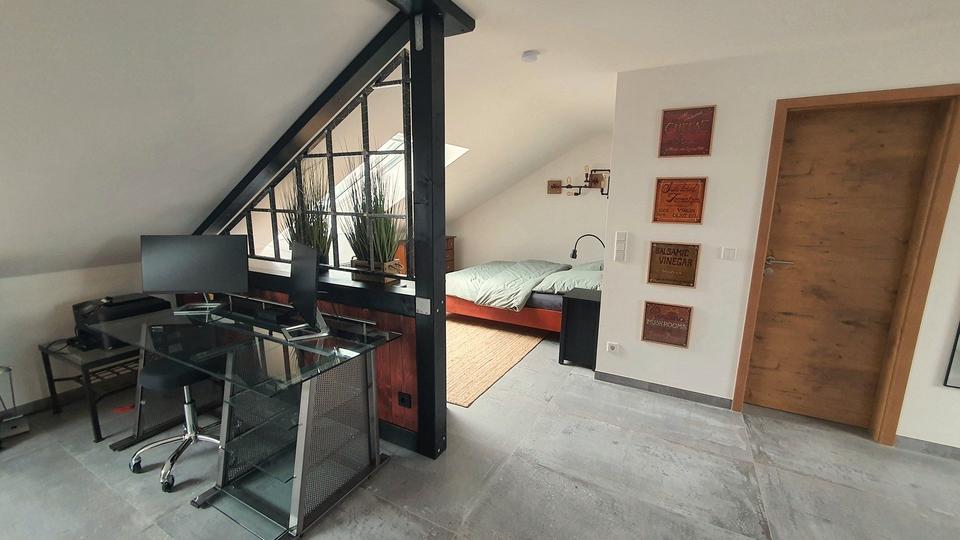 Etagenwohnung Langenfeld (Rheinland) - 1 Zimmer, 1.300&euro; | Angebot:26442840