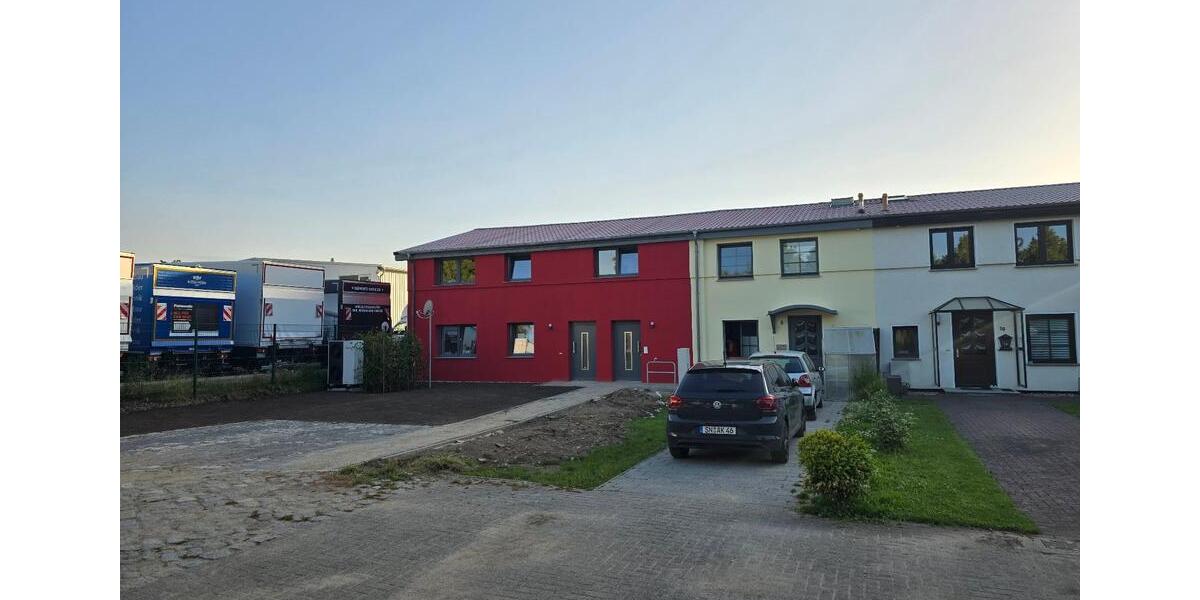 Ruheoase Reihenhaus mit Stellpatz, Balkon und Garten 4 zimmer