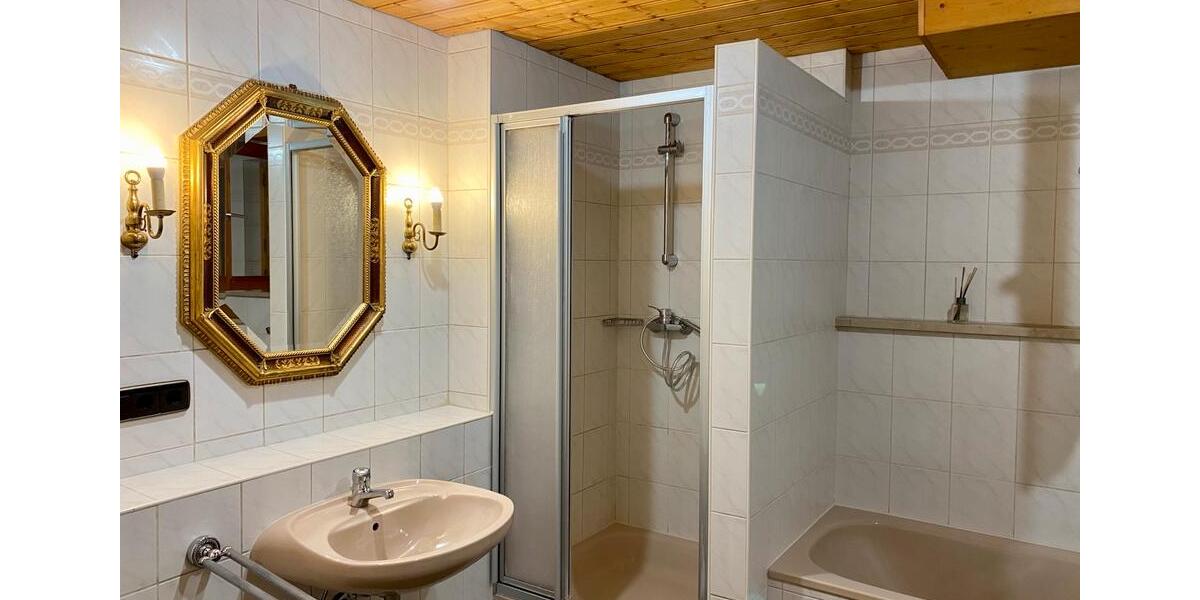 Etagenwohnung Aschau am Inn - 2 Zimmer, 90 m&sup2;, 890&euro; | Angebot:25393402