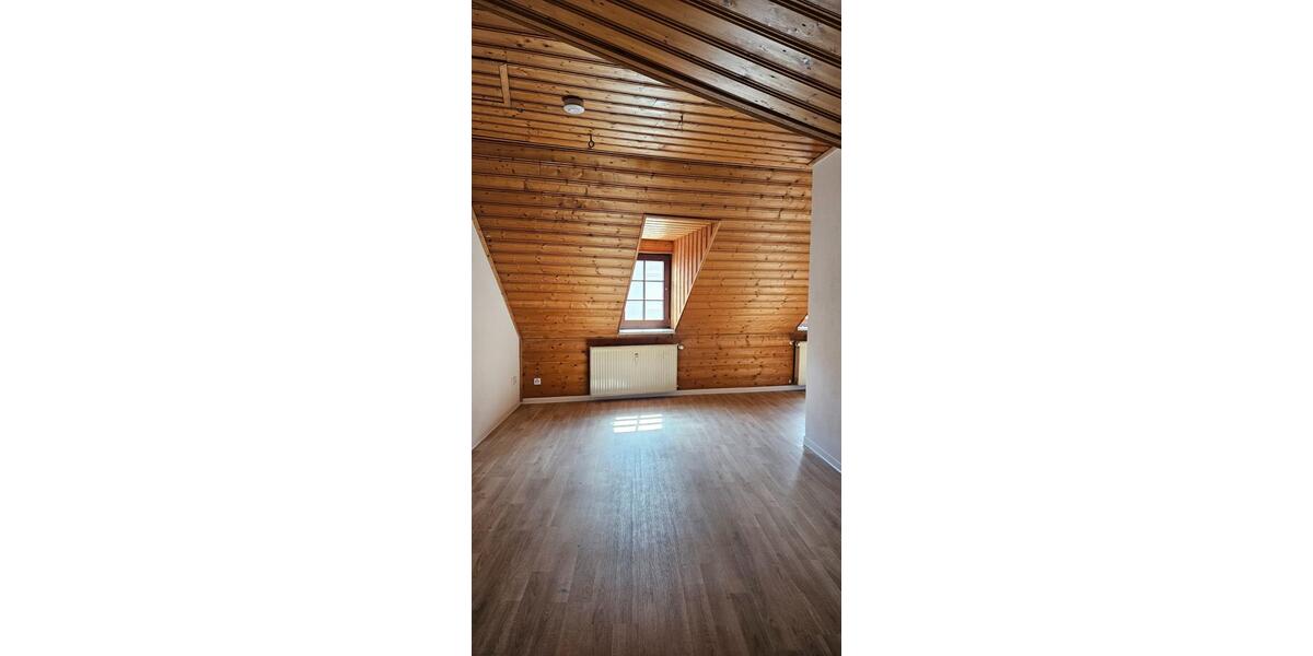 Dachgeschoßwohnung Mühlhausen (Thüringen) - 1.5 Zimmer, 55 m&sup2;, 330&euro; | Angebot:24430801