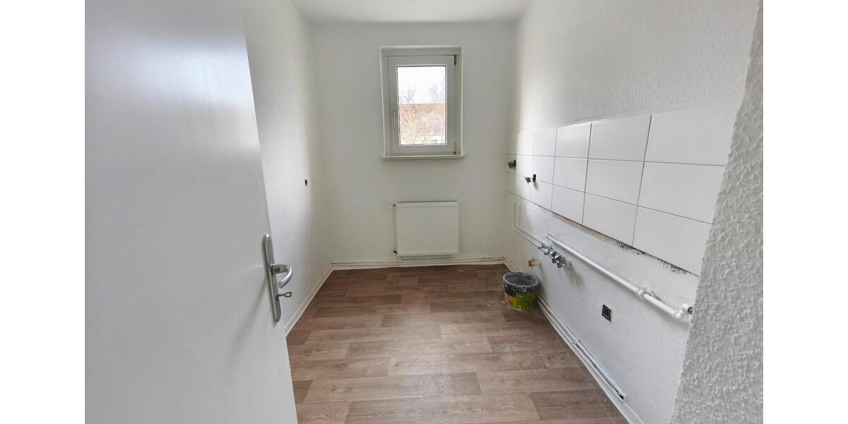 Etagenwohnung Merseburg - 2 Zimmer, 49 m&sup2;, 317&euro; | Angebot:25960072