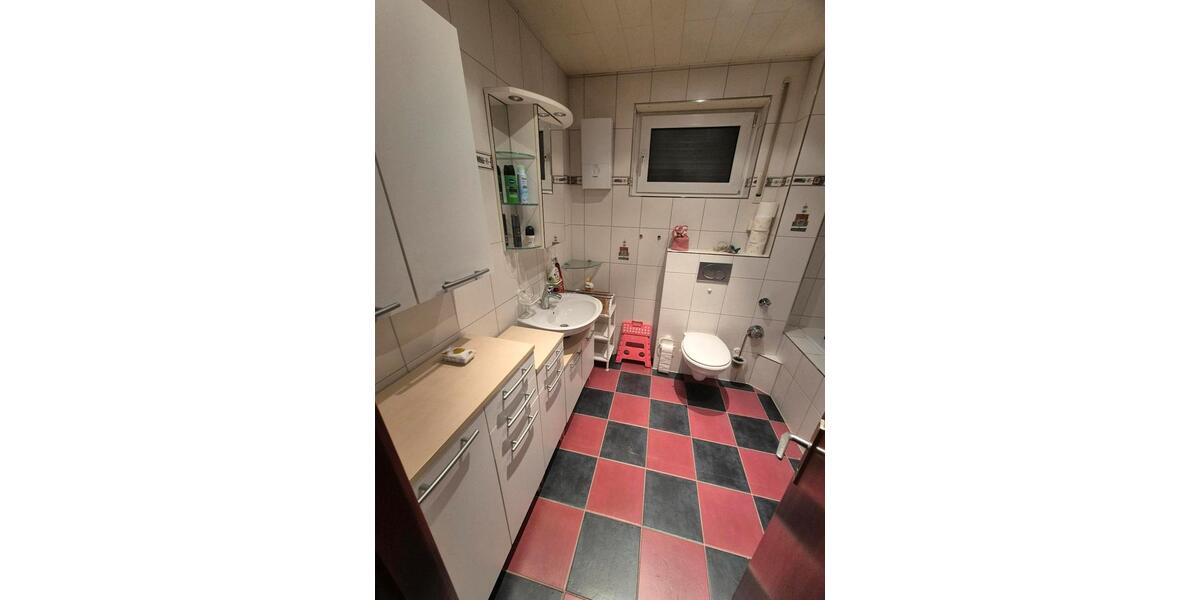 Erdgeschoßwohnung Hemer - 3.5 Zimmer, 77 m&sup2;, 700&euro; | Angebot:25541356