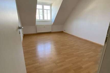 Wohnung Schmölln - 2 Zimmer, 39 m&sup2;, 300&euro; | Angebot:26100177