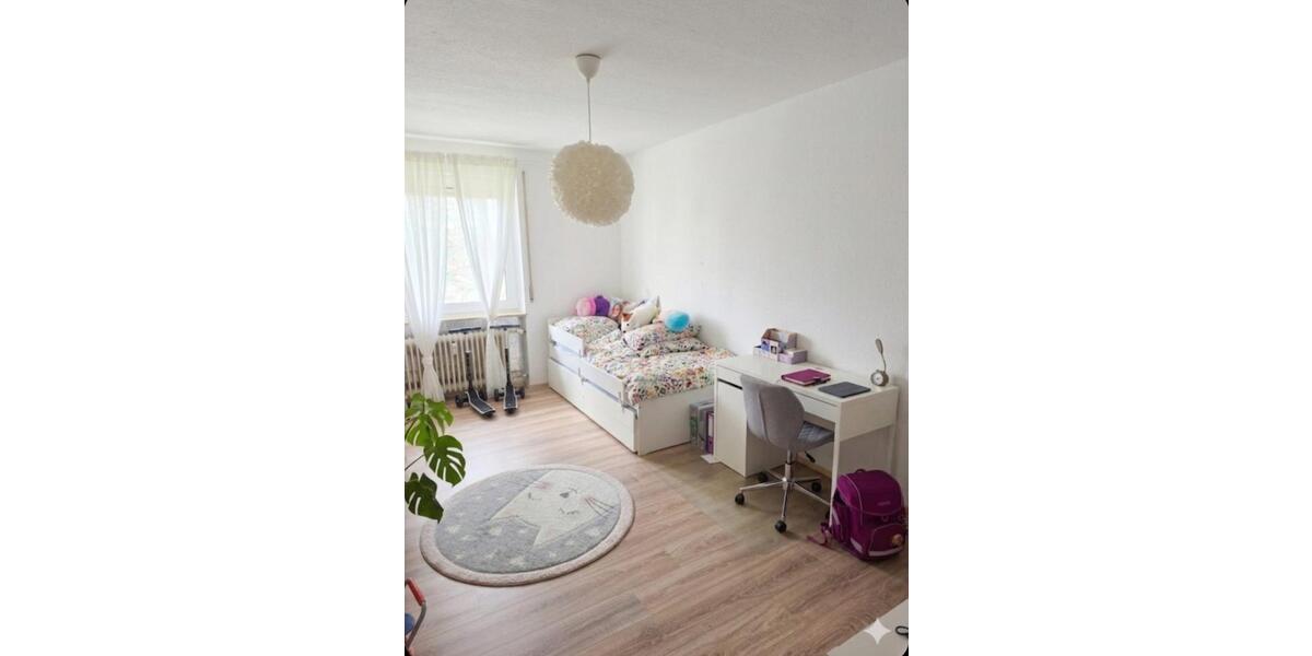 Etagenwohnung Nürnberg Hasenbuck - 3 Zimmer, 74 m&sup2;, 1.200&euro; | Angebot:26706076