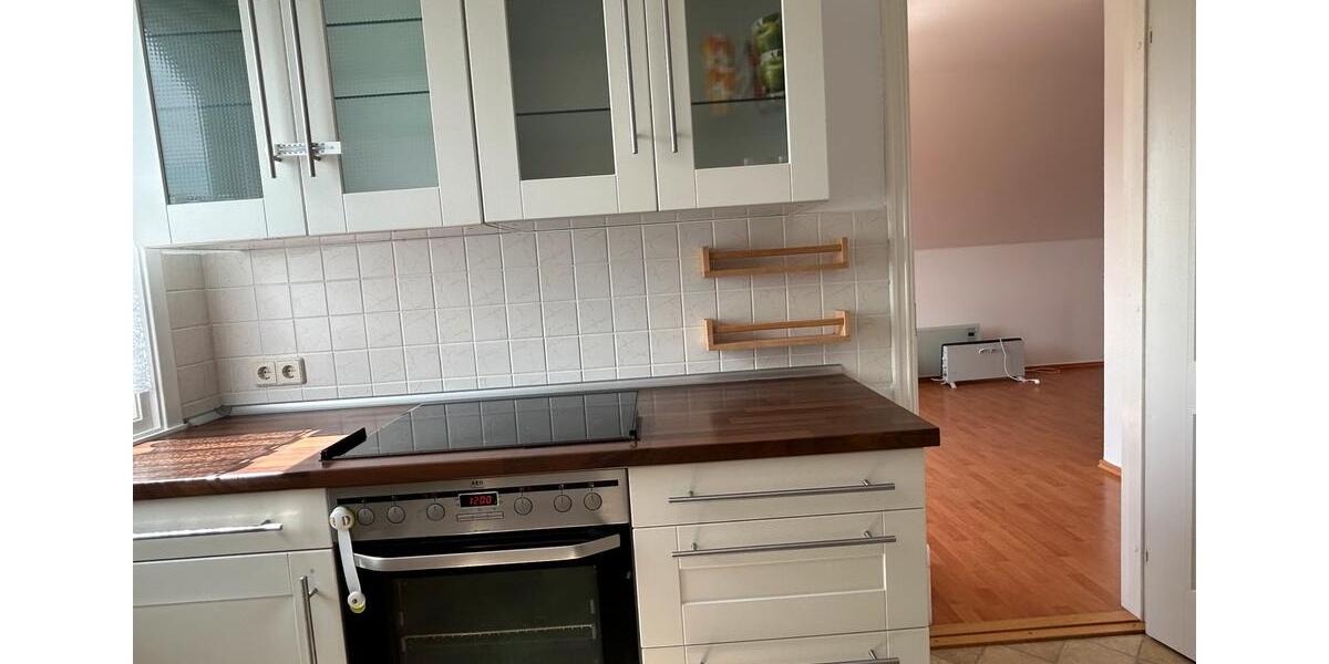 Dachgeschoßwohnung Roßwein - 3 Zimmer, 68 m&sup2;, 285&euro; | Angebot:26449242