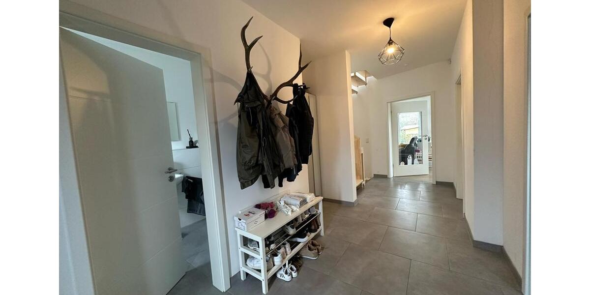 Doppelhaushälfte Günzburg - 6 Zimmer, 145 m&sup2;, 1.700&euro; | Angebot:26349501