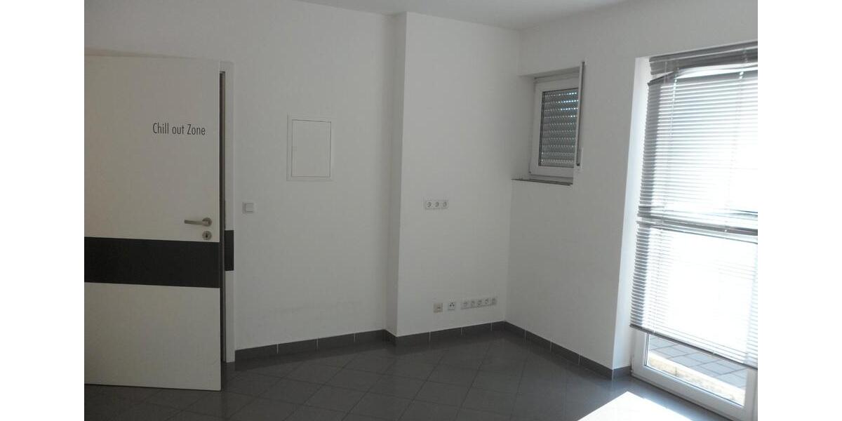 Erdgeschoßwohnung Saarbrücken West - 2 Zimmer, 42 m&sup2;, 460&euro; | Angebot:26234420