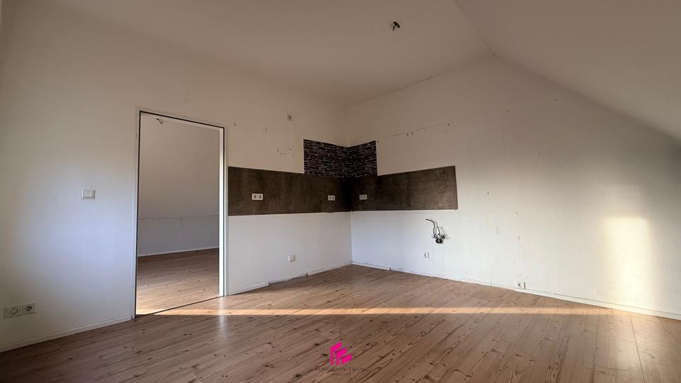 Dachgeschoßwohnung Bramsche - 3 Zimmer, 96 m&sup2;, 900&euro; | Angebot:26182915