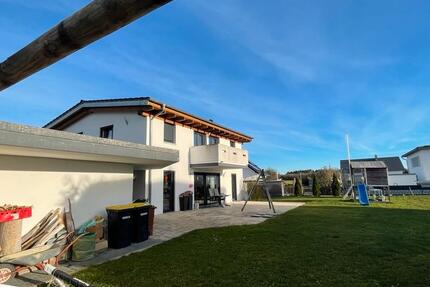 Einfamilienhaus in 78576 Liptingen mit Einliegerwohnung zur Miete 7 zimmer