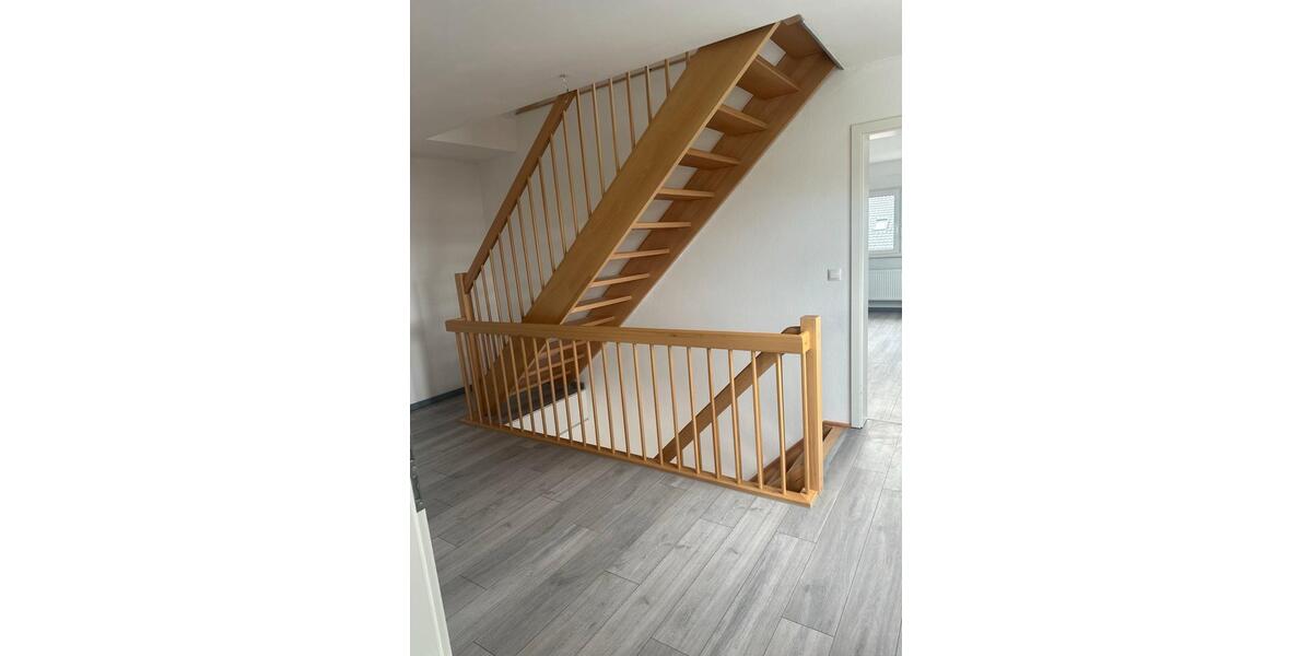 Einfamilienhaus Haldensleben - 5 Zimmer, 150 m&sup2;, 900&euro; | Angebot:25571006