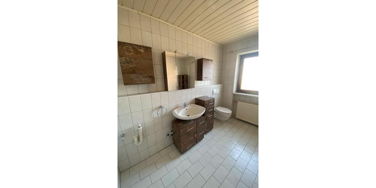 Dachgeschoßwohnung Luhe-Wildenau Wildenau - 3 Zimmer, 109 m&sup2;, 950&euro; | Angebot:25406667