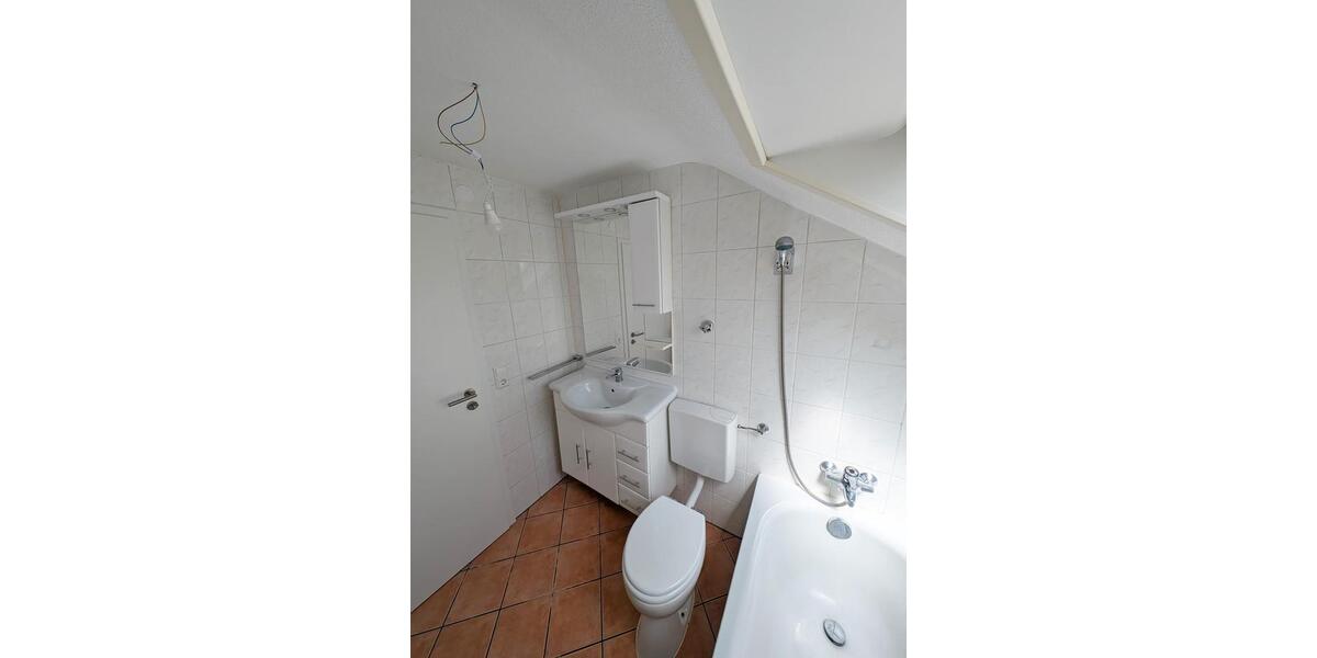 Etagenwohnung Filderstadt - 3 Zimmer, 77 m&sup2;, 990&euro; | Angebot:26662841
