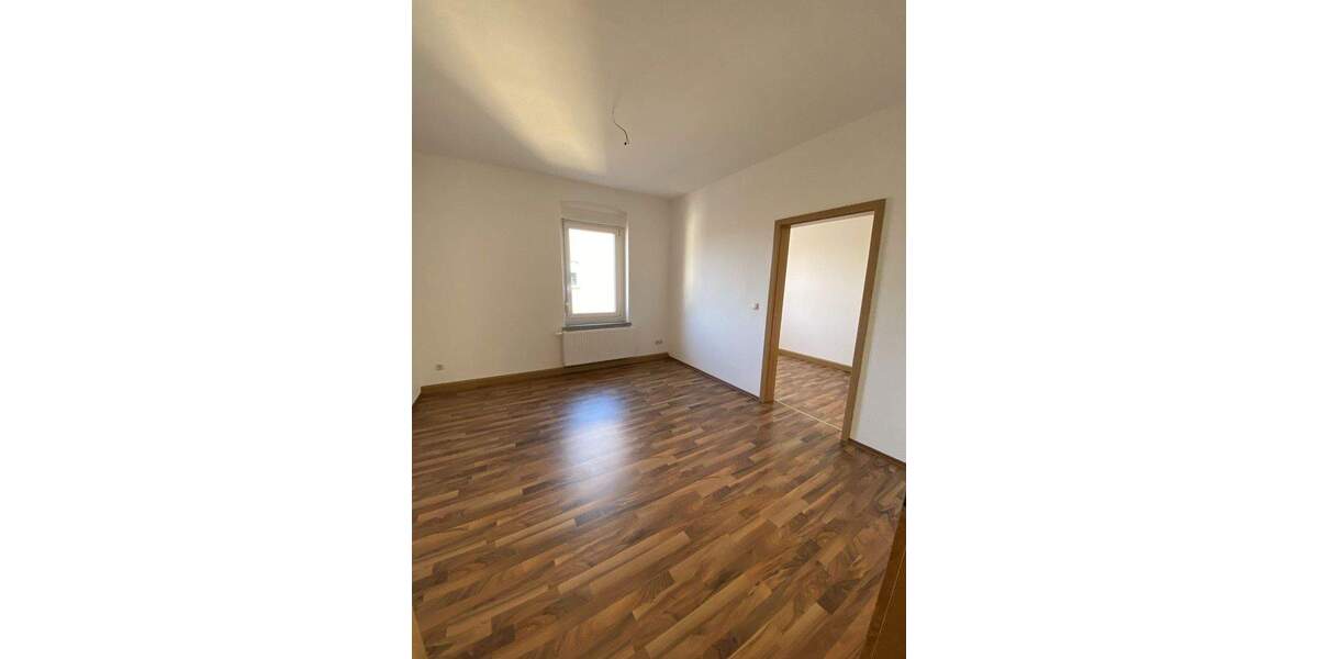 Etagenwohnung Altenburg - 4 Zimmer, 100 m&sup2;, 550&euro; | Angebot:25143840