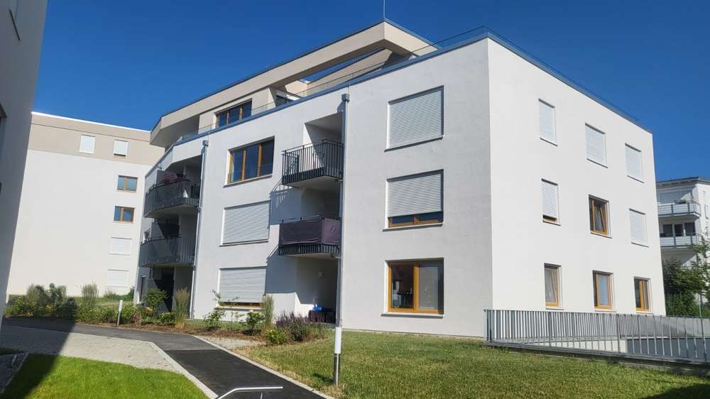 Etagenwohnung Friedrichshafen - 3 Zimmer, 97 m&sup2;, 1.395&euro; | Angebot:27069473