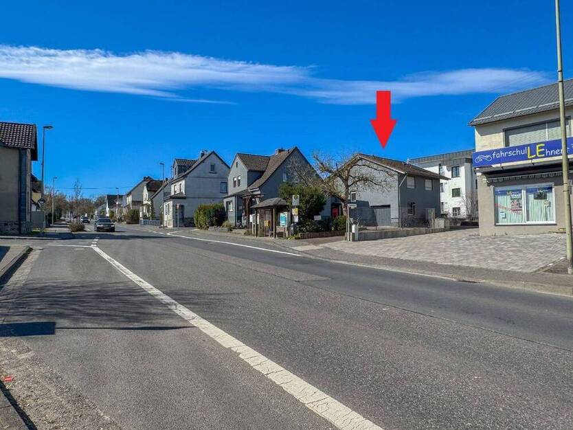 Büro- Praxisfläche zentral in Horhausen an der Rheinstraße (5000 Autos) 2 km A 3
