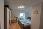 Dachgeschoßwohnung Königswinter - 3 Zimmer, 65 m&sup2;, 725&euro; | Angebot:26566409