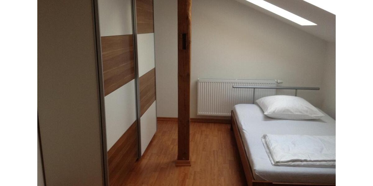 Dachgeschoßwohnung Ingolstadt Münchener Straße - 4 Zimmer, 95 m&sup2;, 1.290&euro; | Angebot:25509704