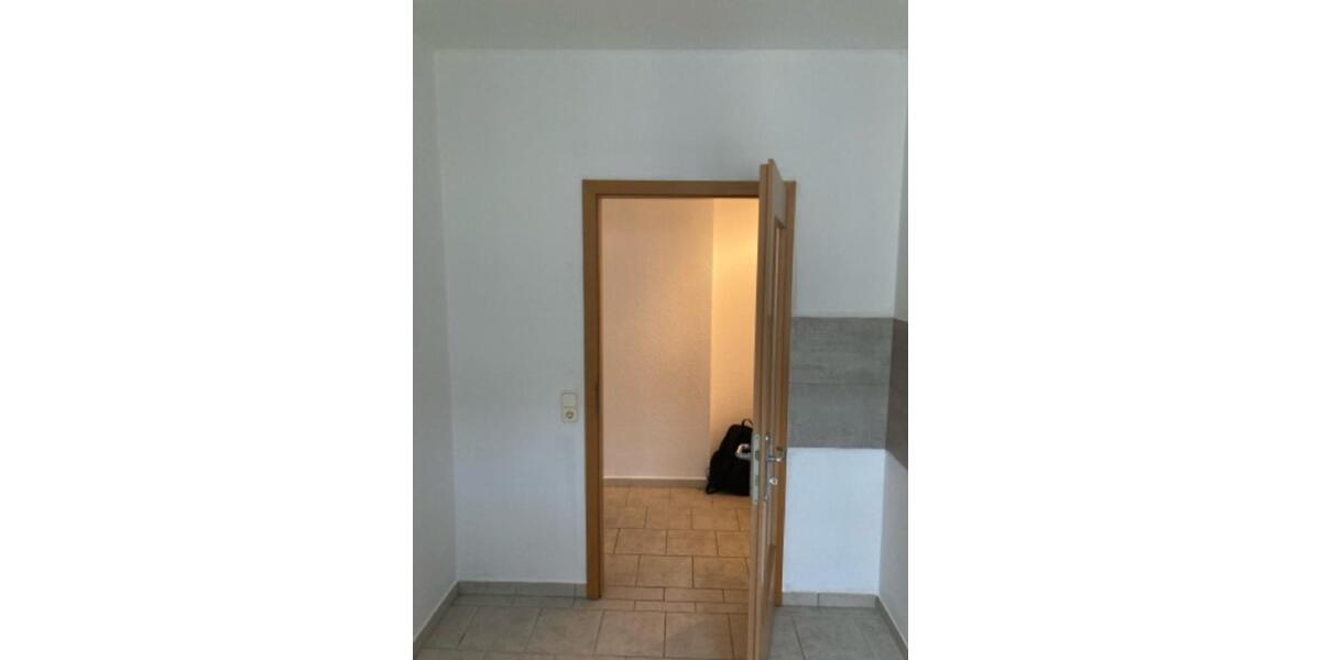 Etagenwohnung Magdeburg - 1 Zimmer, 40 m&sup2;, 320&euro; | Angebot:24428124