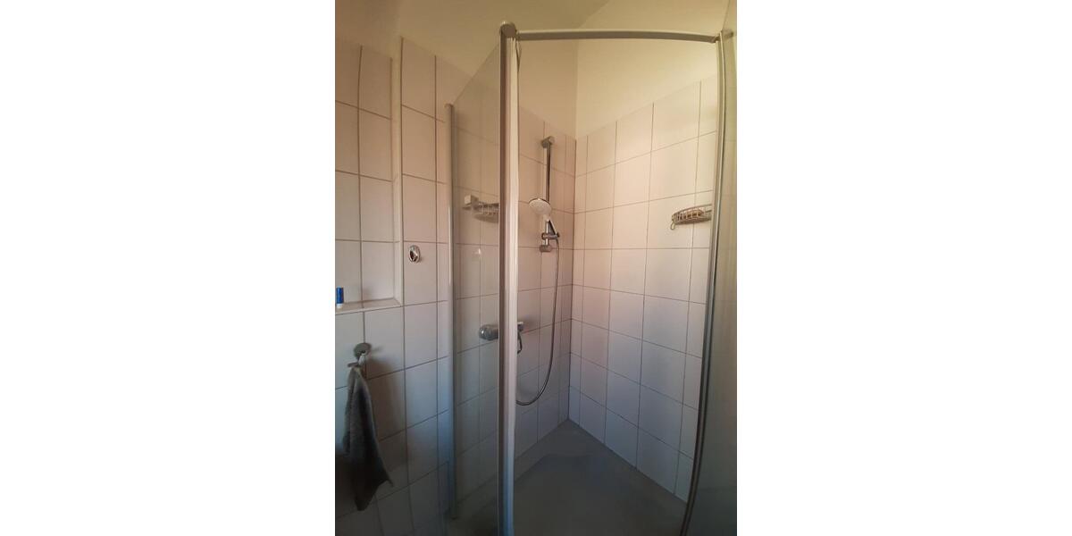 Dachgeschoßwohnung Wettenberg - 4 Zimmer, 104 m&sup2;, 1.090&euro; | Angebot:26563553