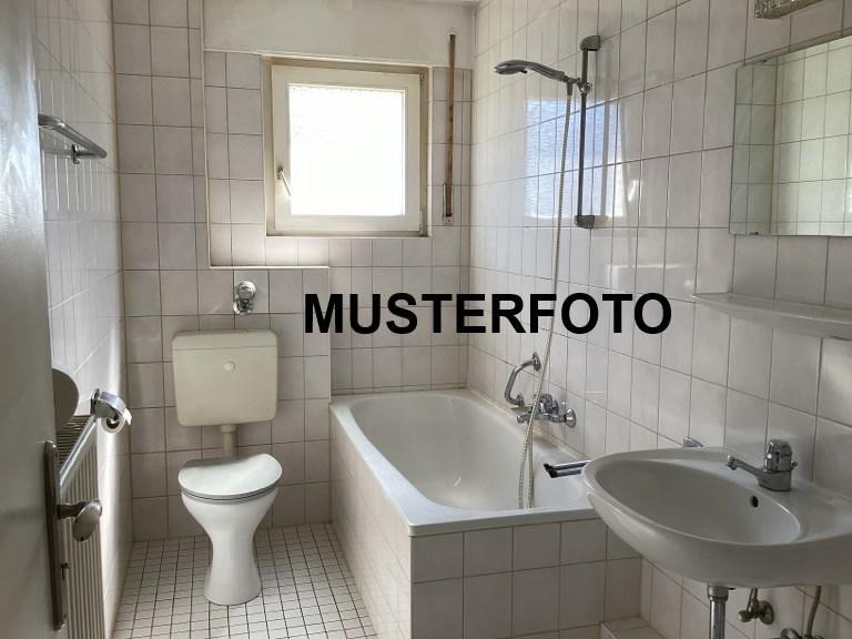 Etagenwohnung Wiesloch - 3 Zimmer, 71 m&sup2;, 641&euro; | Angebot:24848660