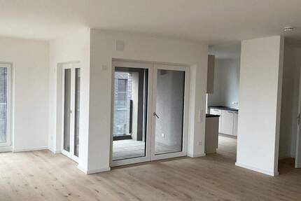 Moderner Wohnkomfort - viel Platz + Freiraum! 3 Zimmer + Loggia, Einbauküche, Tageslichtbad,Gäste-WC 3 zimmer