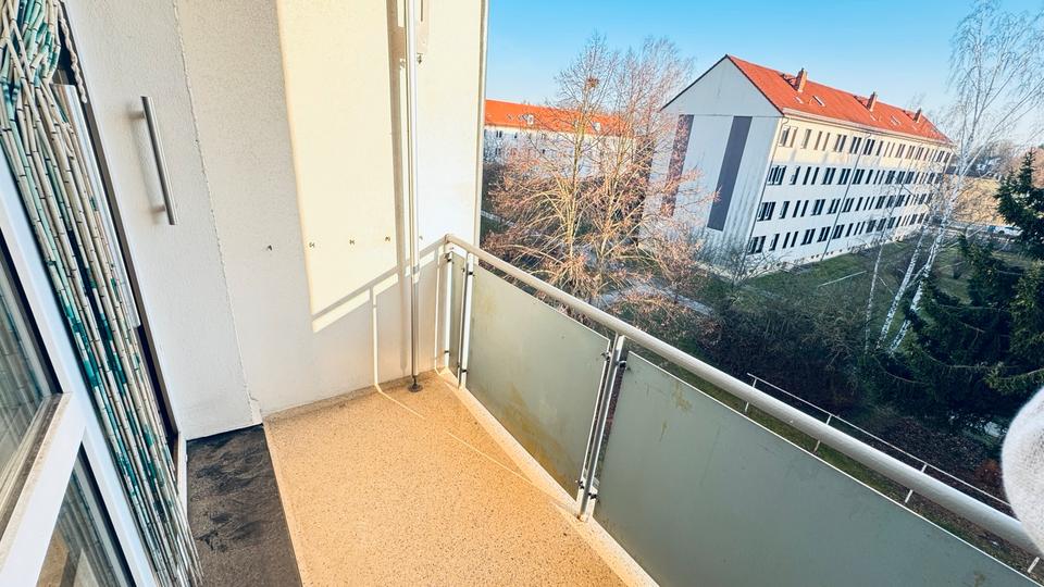 Etagenwohnung Frohburg - 3 Zimmer, 60 m&sup2;, 420&euro; | Angebot:26562791