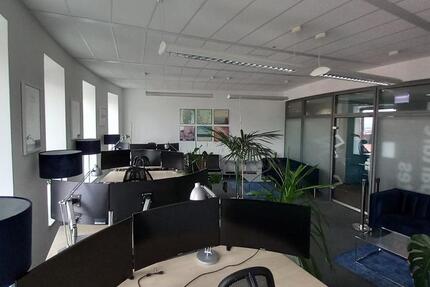Geräumiges Büro mit 4 Arbeitsplätzen möbliert oder unmöbliert - All-in-Miete zimmer