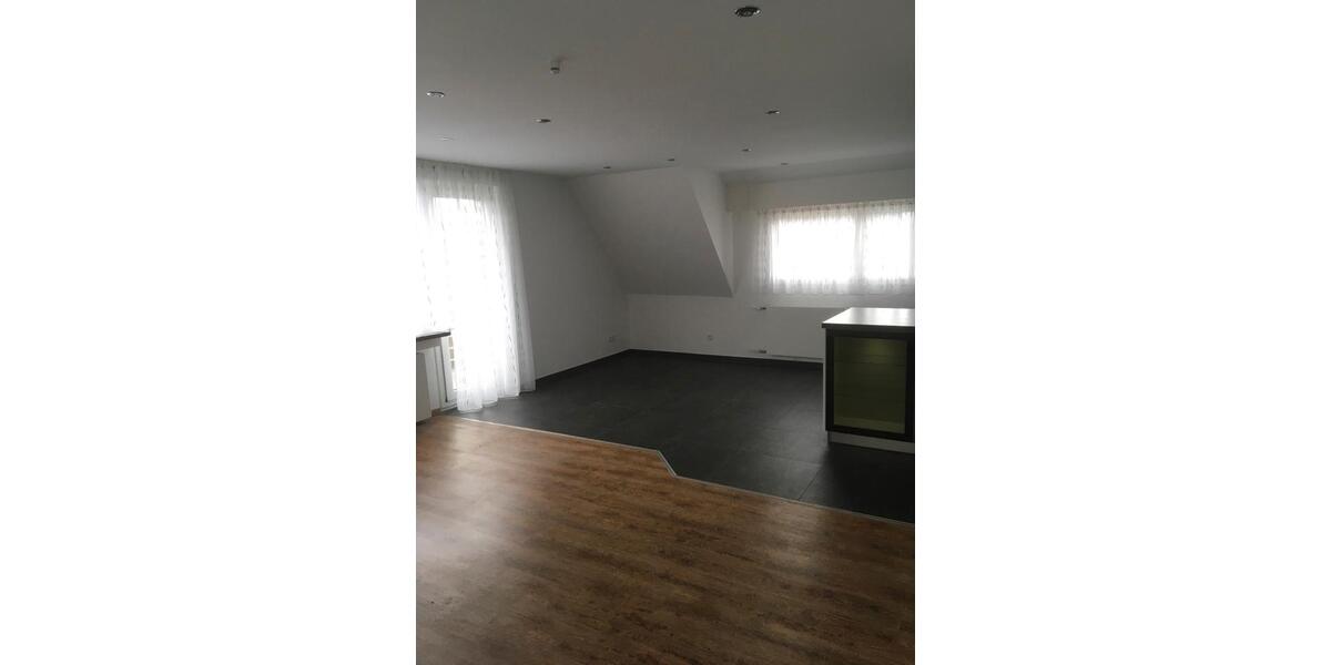 Etagenwohnung Rutesheim - 3.5 Zimmer, 96 m&sup2;, 1.400&euro; | Angebot:26611945