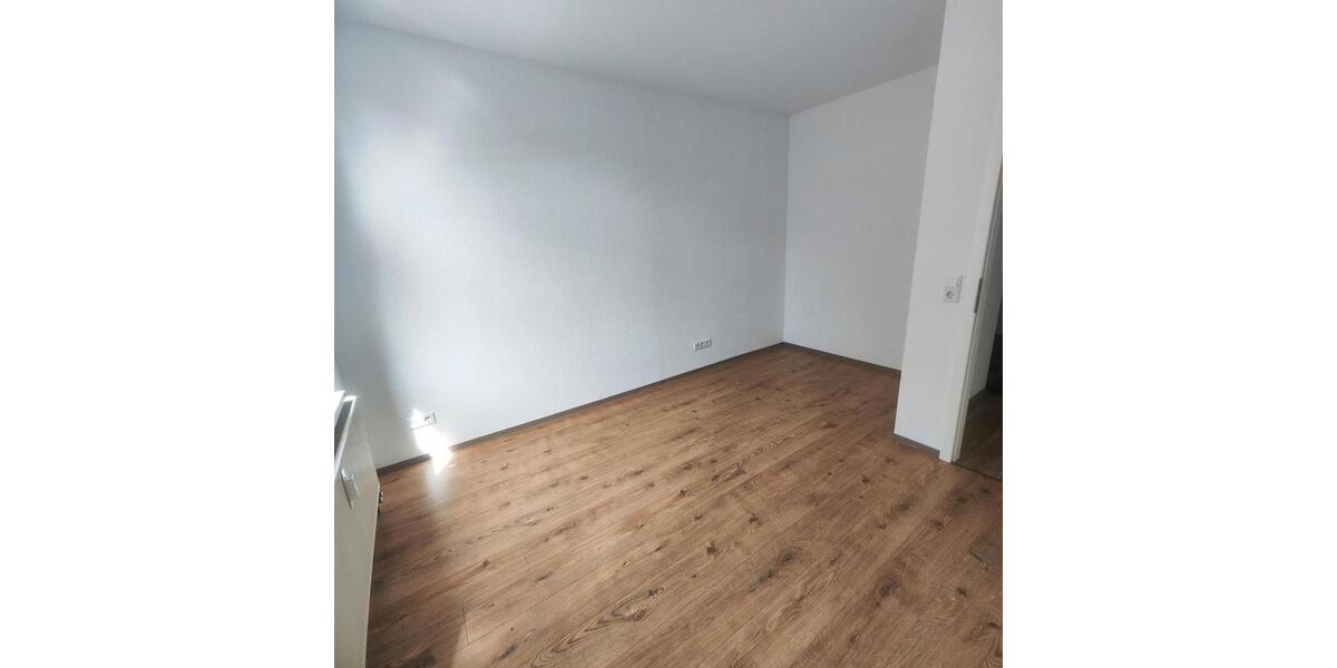 Etagenwohnung Werdau - 3 Zimmer, 81 m&sup2;, 675&euro; | Angebot:26413671