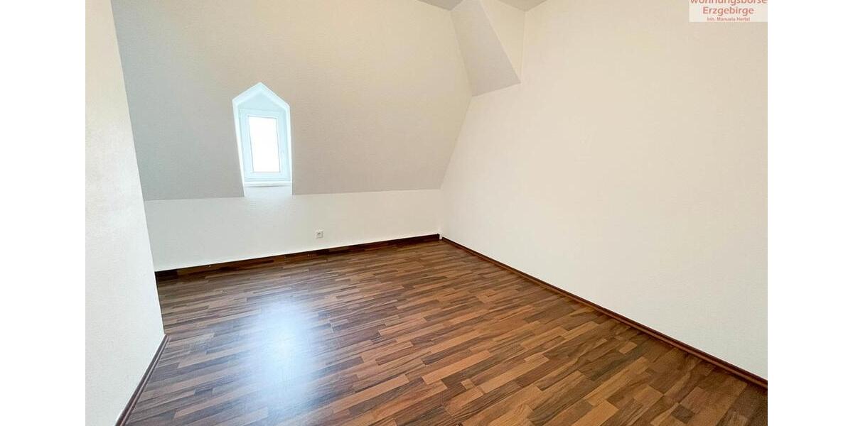 Dachgeschoßwohnung Aue-Bad Schlema Bad Schlema - 3 Zimmer, 79 m&sup2;, 518&euro; | Angebot:20146785