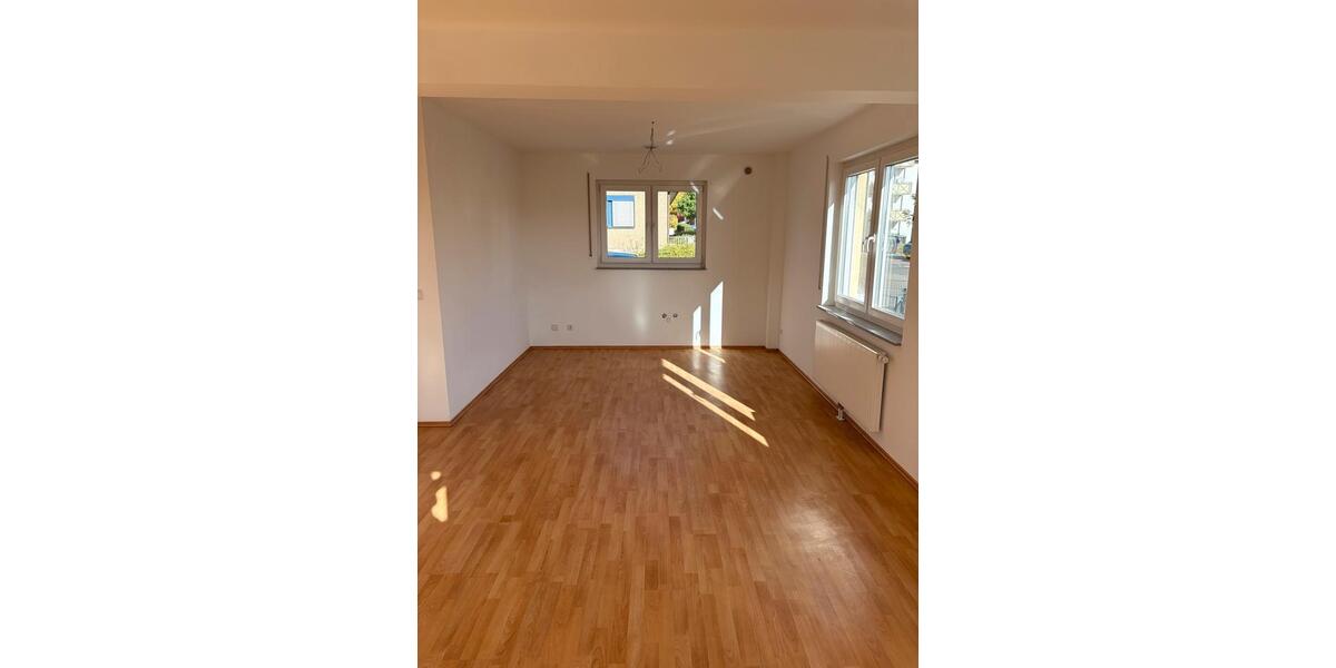 Etagenwohnung Reiskirchen - 2 Zimmer, 80 m&sup2;, 1.150&euro; | Angebot:26612049