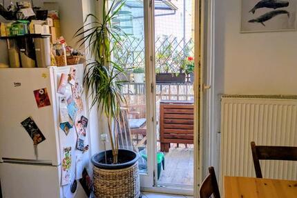 3-Zi. mit Balkon, renov. Altbau, ruhig+zentral im 1. OG zimmer