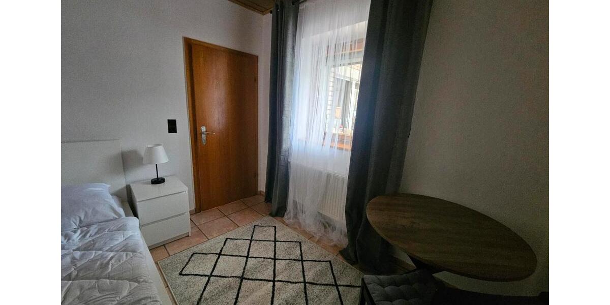 Wohnen auf Zeit Bedburg - 1 Zimmer, 10 m&sup2;, 600&euro; | Angebot:26306456