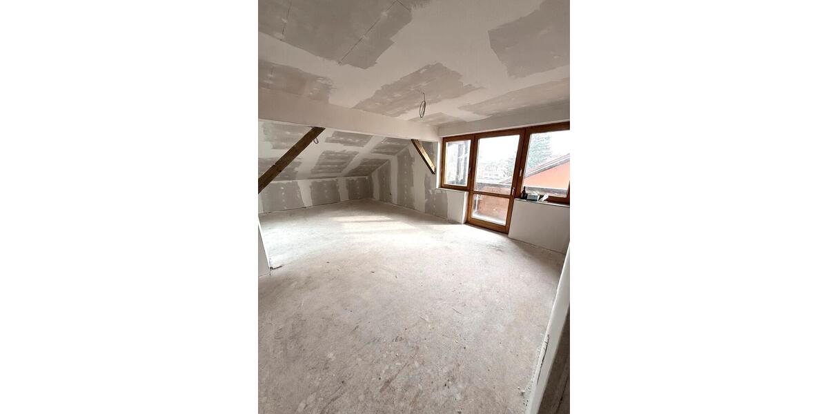 Dachgeschoßwohnung Bad Griesbach im Rottal - 2.5 Zimmer, 120 m&sup2;, 1.000&euro; | Angebot:26035501