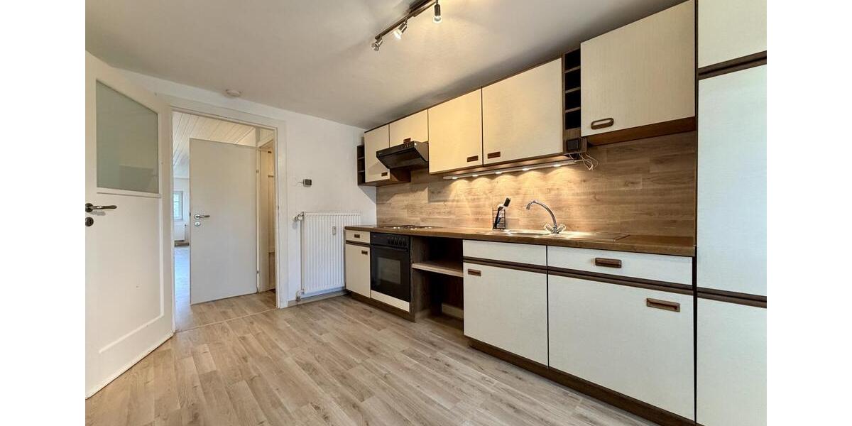 Dachgeschoßwohnung Eggenfelden - 2 Zimmer, 58 m&sup2;, 420&euro; | Angebot:25920385