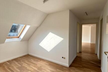 Wohnung Krefeld Gellep-Stratum - 2 Zimmer, 80 m&sup2;, 700&euro; | Angebot:25103469