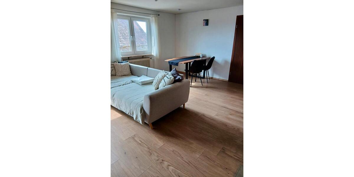 Dachgeschoßwohnung Kupferzell - 4 Zimmer, 110 m&sup2;, 1.100&euro; | Angebot:26029816