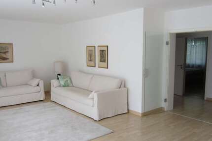 Wohnung Oberursel - 4 Zimmer, 106 m&sup2;, 1.700&euro; | Angebot:27273519