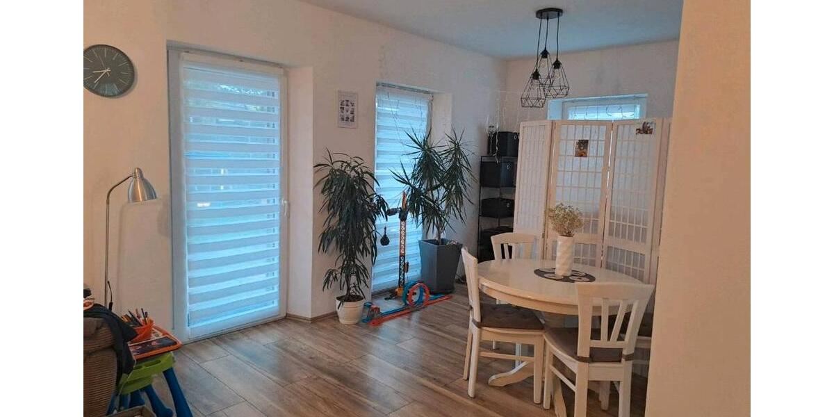 Etagenwohnung Schönebeck (Elbe) - 3 Zimmer, 100 m&sup2;, 1.100&euro; | Angebot:26268716