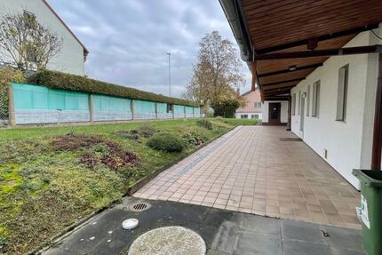 Freistehendes Haus zu vermieten in ruhiger, sonniger Lage mit Garten, Garage, Einfahrt und Terrasse - Haus Reinheim | Angebot:26940935