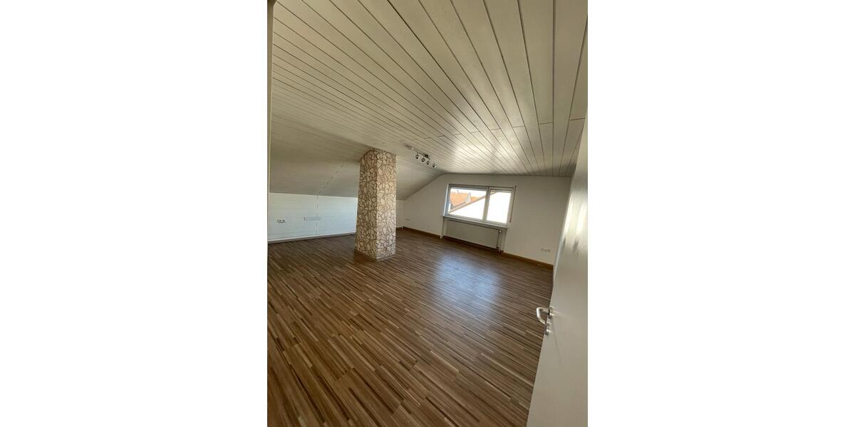 Dachgeschoßwohnung Schifferstadt - 2 Zimmer, 67 m&sup2;, 850&euro; | Angebot:24839556