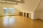 Dachgeschoßwohnung Kulmbach Blaich - 4 Zimmer, 165 m&sup2;, 1.300&euro; | Angebot:26413696