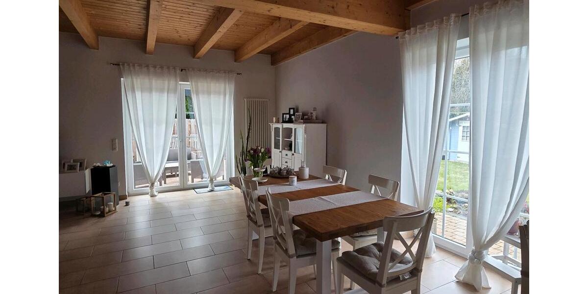 Doppelhaushälfte Seevetal Holtorfsloh - 4.5 Zimmer, 125 m&sup2;, 1.800&euro; | Angebot:25960680