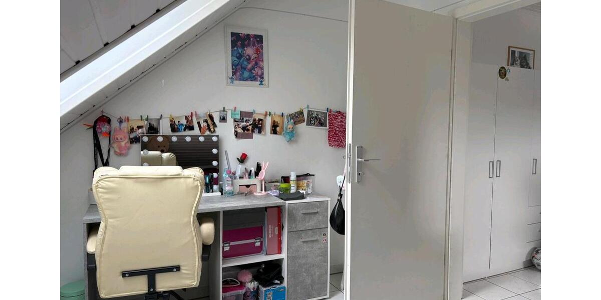 Dachgeschoßwohnung Monzelfeld - 4 Zimmer, 85 m&sup2;, 680&euro; | Angebot:25976014